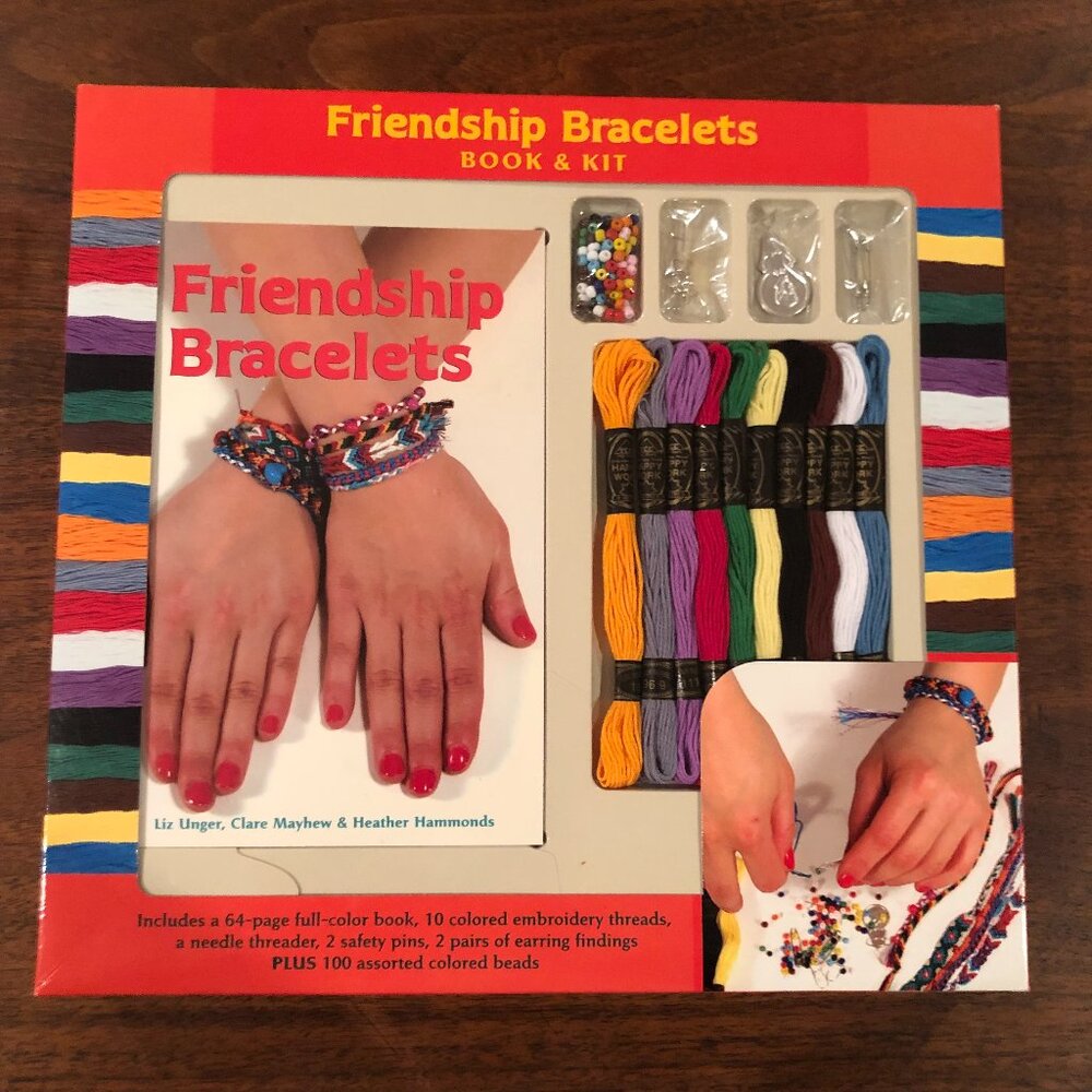 Friendship Bracelets: Book & Kit